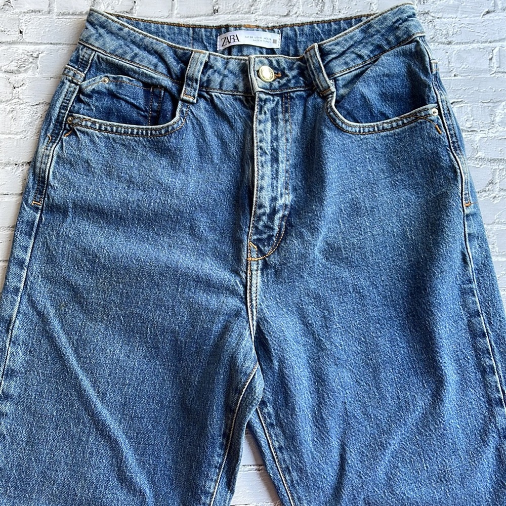 ZARA | High waisted distressed hem jeans - Picture 4 of 10